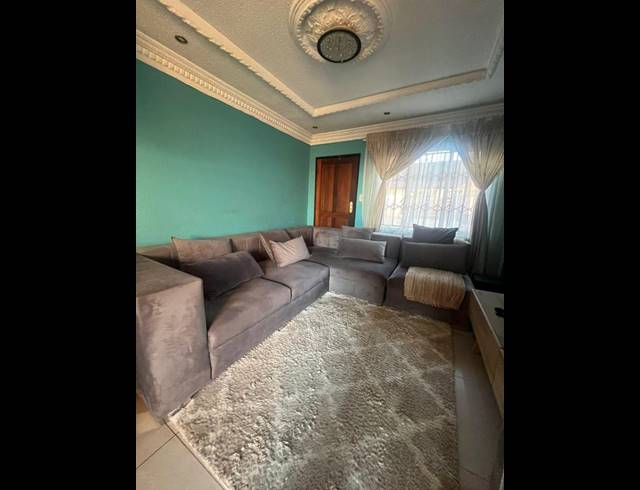 2 BEDROOM HOUSE FOR SALE IN SOSHANGUVE UU